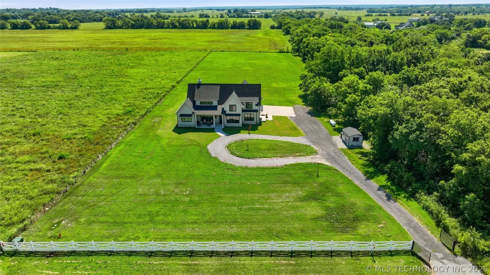 4196 Alt Hwy 75 Beggs, OK 74421
