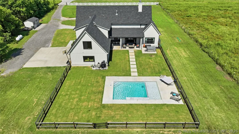 4196 Alt Hwy 75 Beggs, OK 74421