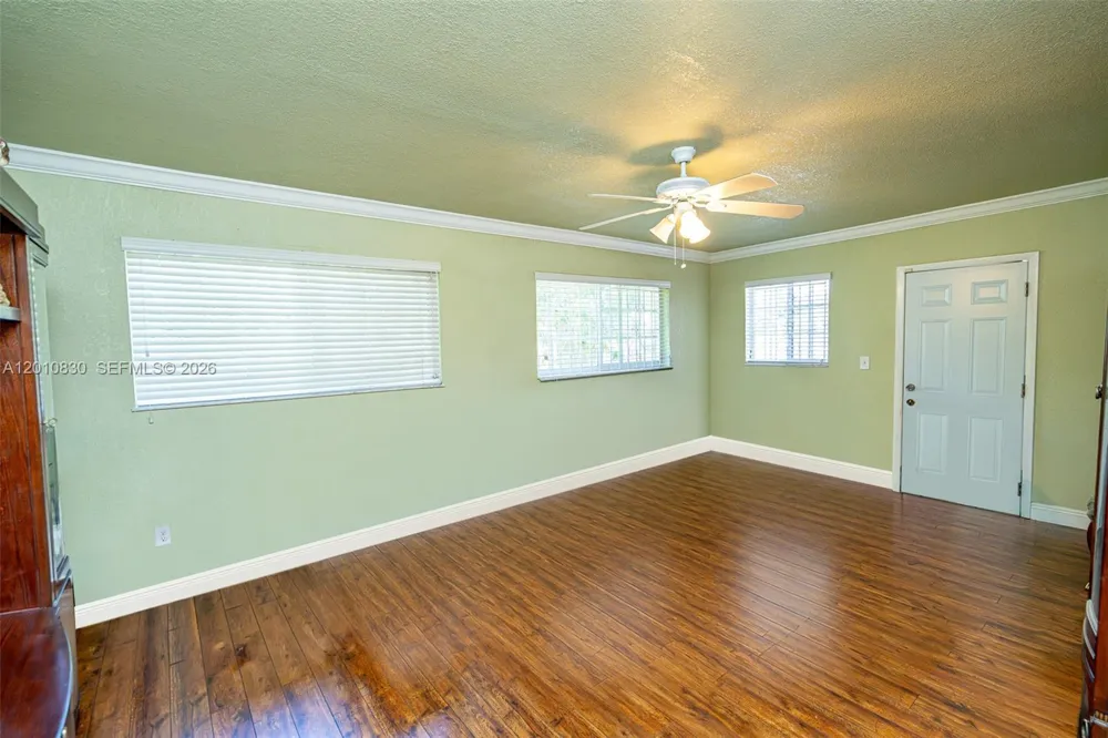 18010 NW 48th Ct Miami Gardens, FL 33055