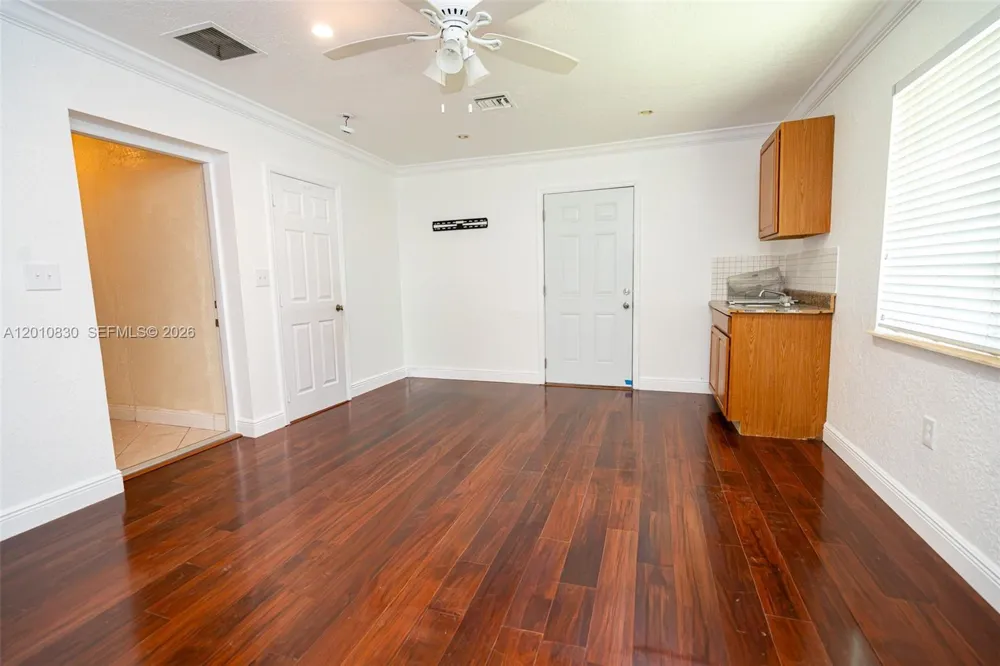 18010 NW 48th Ct Miami Gardens, FL 33055