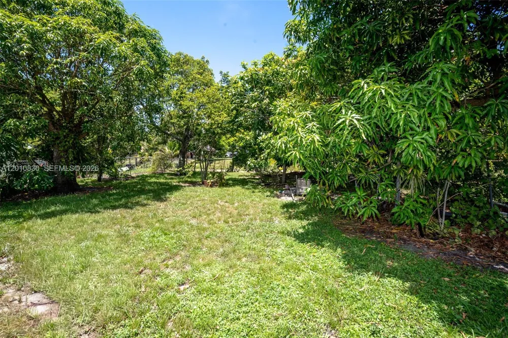 18010 NW 48th Ct Miami Gardens, FL 33055