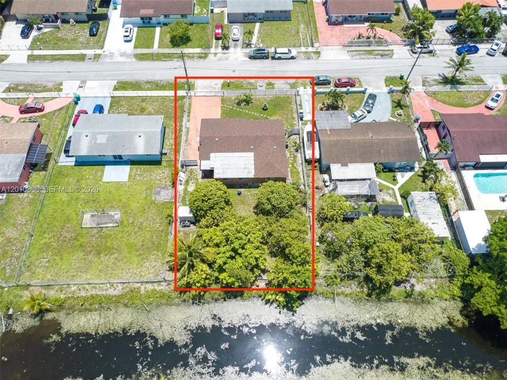 18010 NW 48th Ct Miami Gardens, FL 33055
