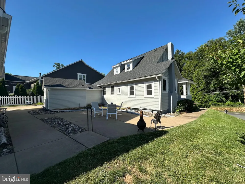 1106 MONROE STREET Herndon, VA 20170