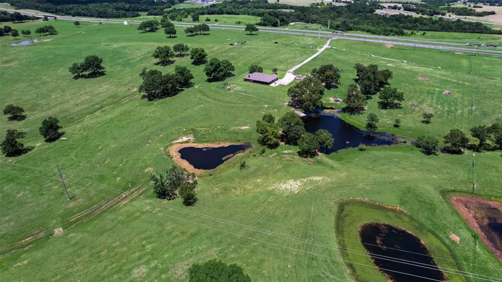 US Hwy 82 Bells, TX 75414