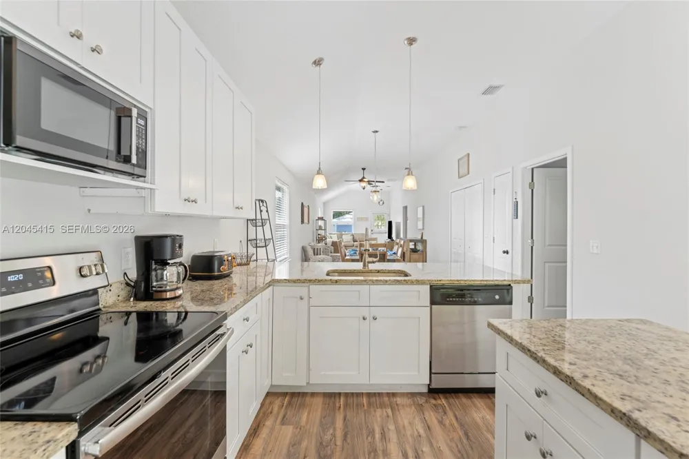 2 POINCIANA COVE RD St Augustine, FL 32084