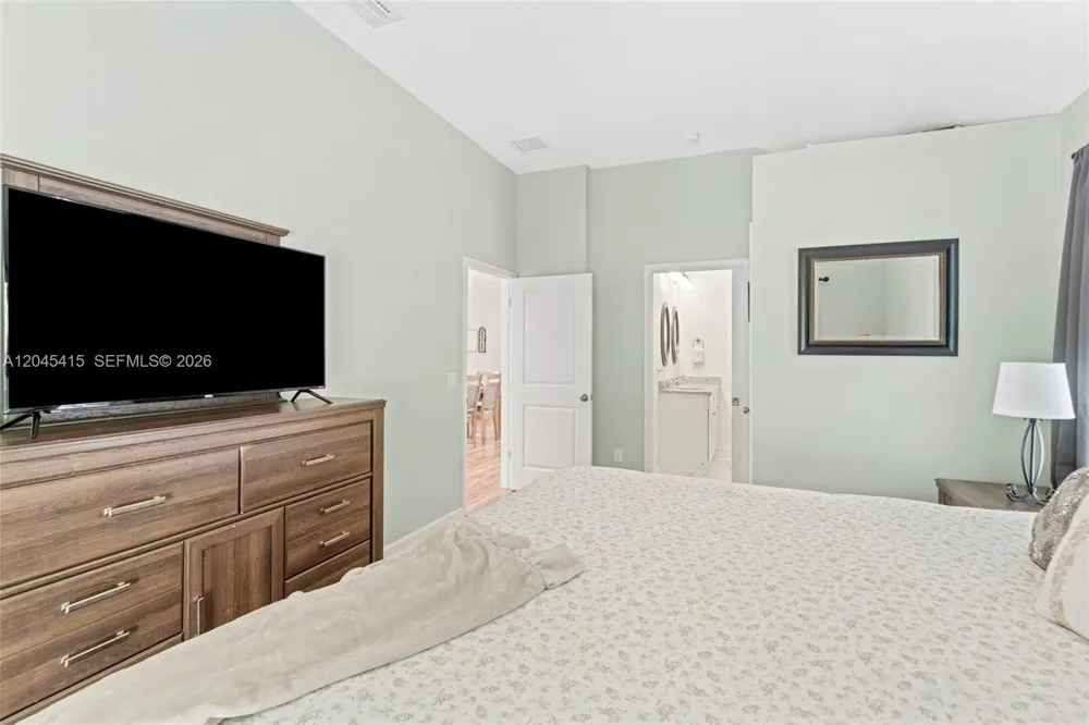 2 POINCIANA COVE RD St Augustine, FL 32084