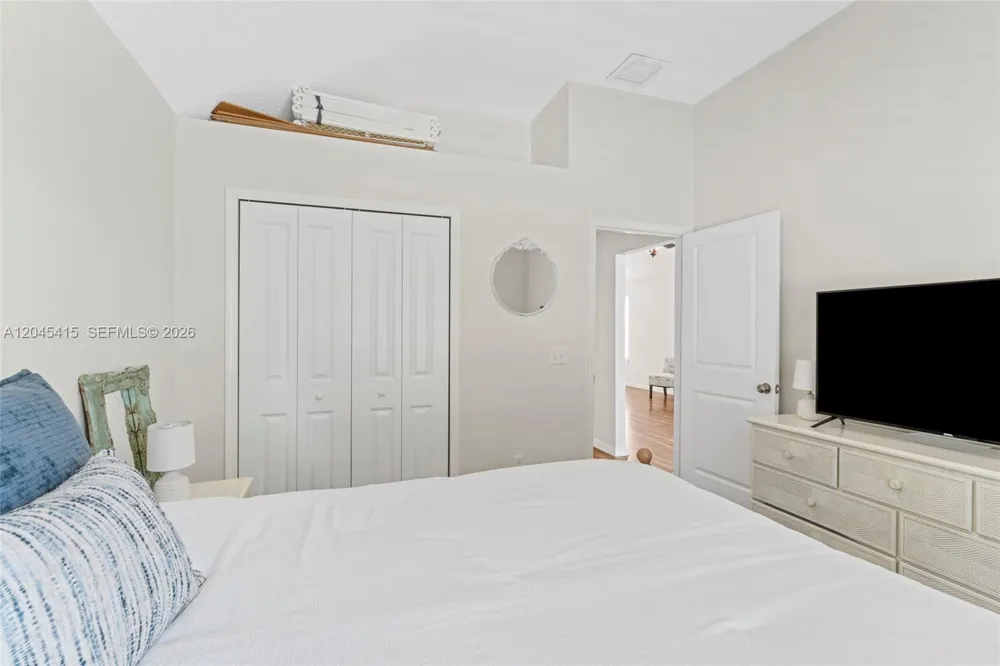 2 POINCIANA COVE RD St Augustine, FL 32084