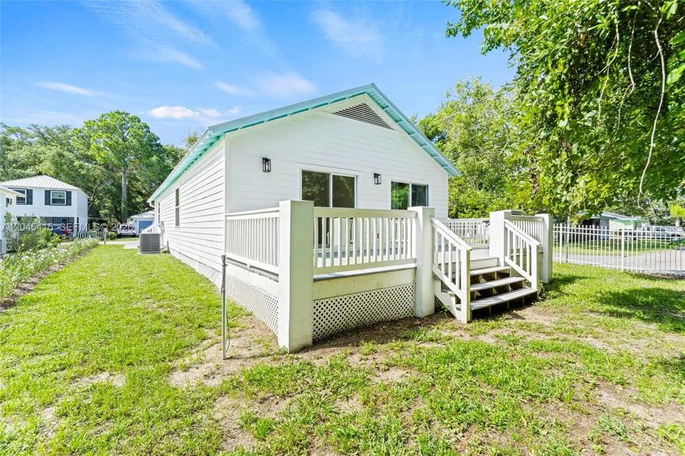 2 POINCIANA COVE RD St Augustine, FL 32084