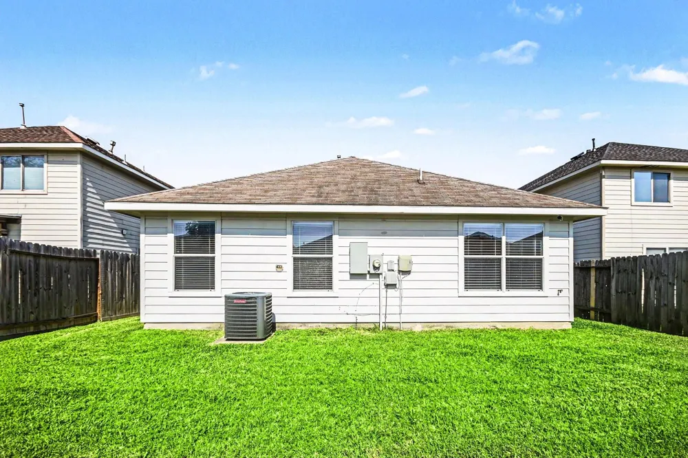 13923 Marners Court Houston, TX 77014