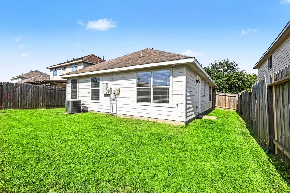 13923 Marners Court Houston, TX 77014