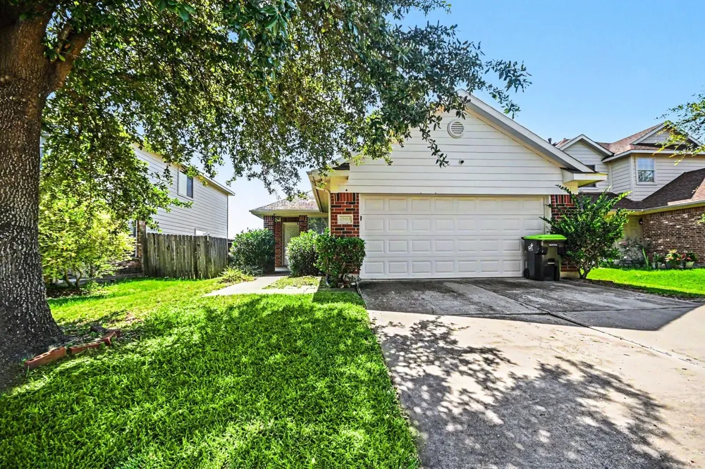 13923 Marners Court Houston, TX 77014
