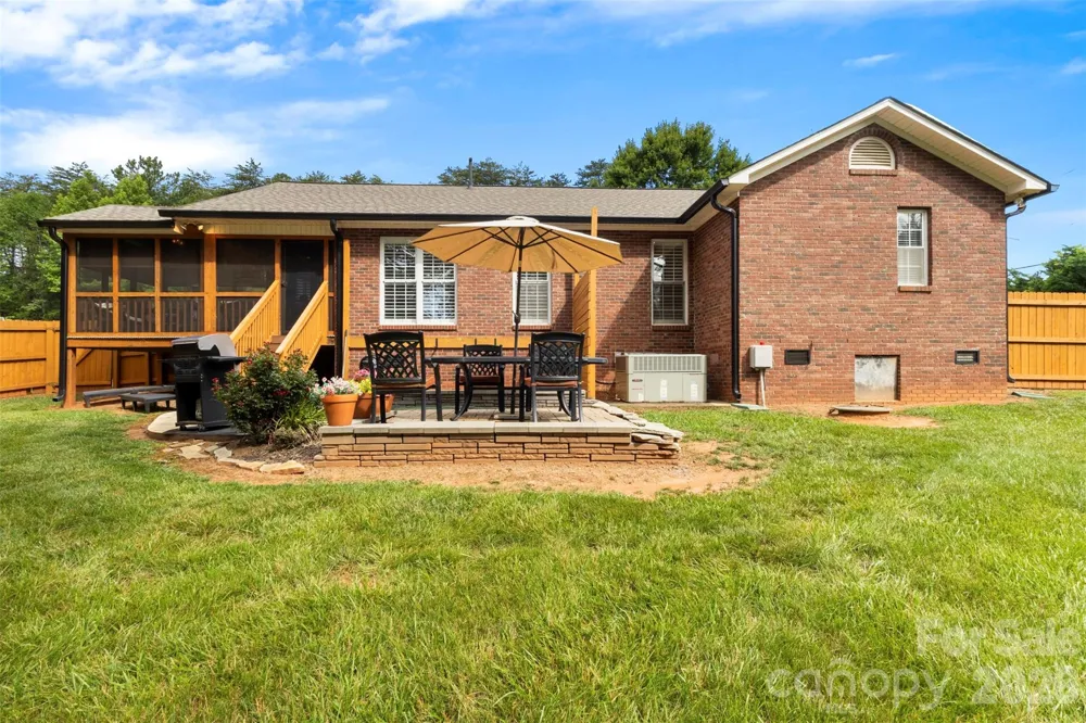 7760 Wallace Lane Denver, NC 28037