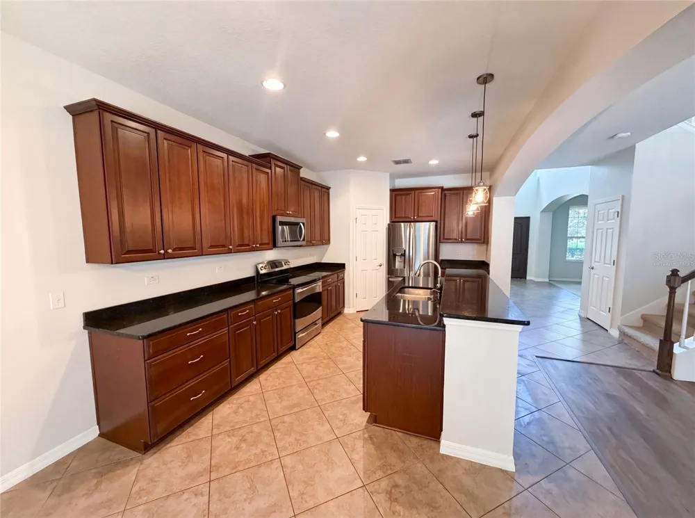 280 CHANDLER CIRCLE Oviedo, FL 32765