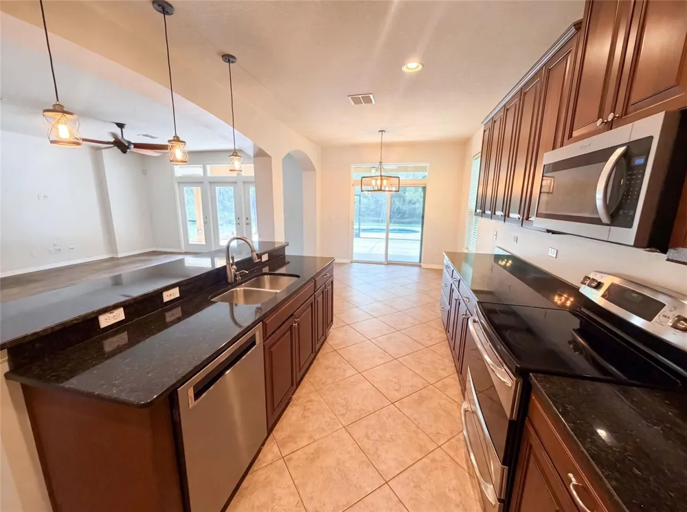 280 CHANDLER CIRCLE Oviedo, FL 32765