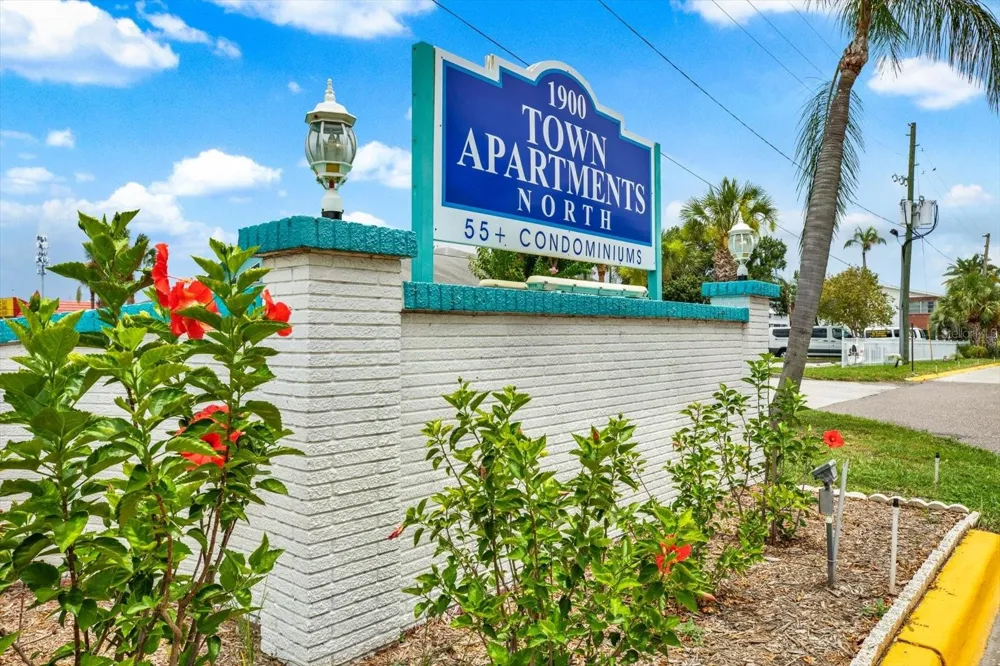 6015 19TH STREET #302 St Petersburg, FL 33714