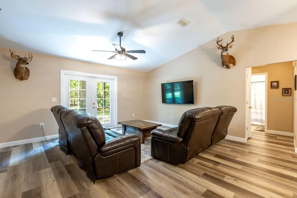 15713 NW 268TH TERRACE High Springs, FL 32643