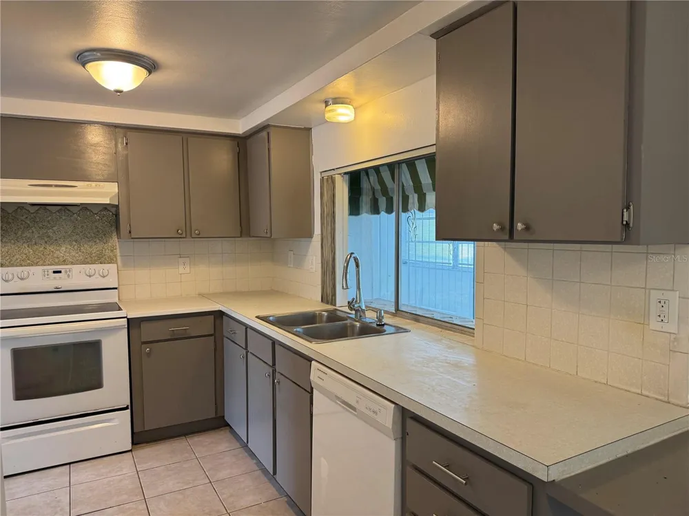 12411 PARTRIDGE HILL ROW Hudson, FL 34667