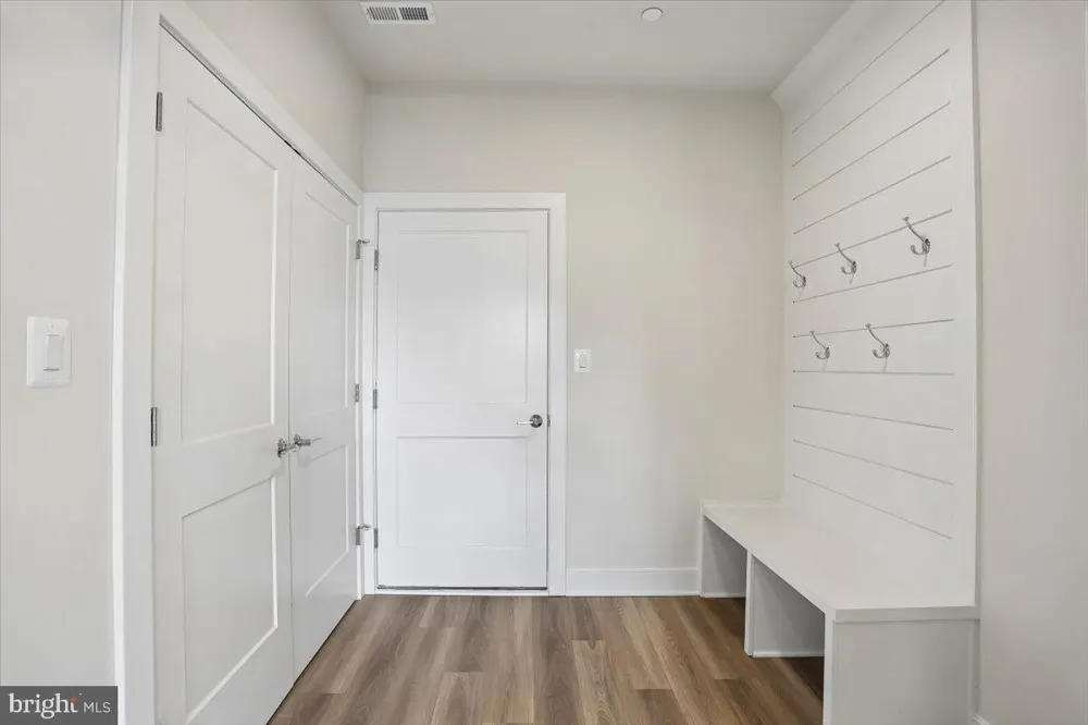 102 ALLEN LANE Poolesville, MD 20837