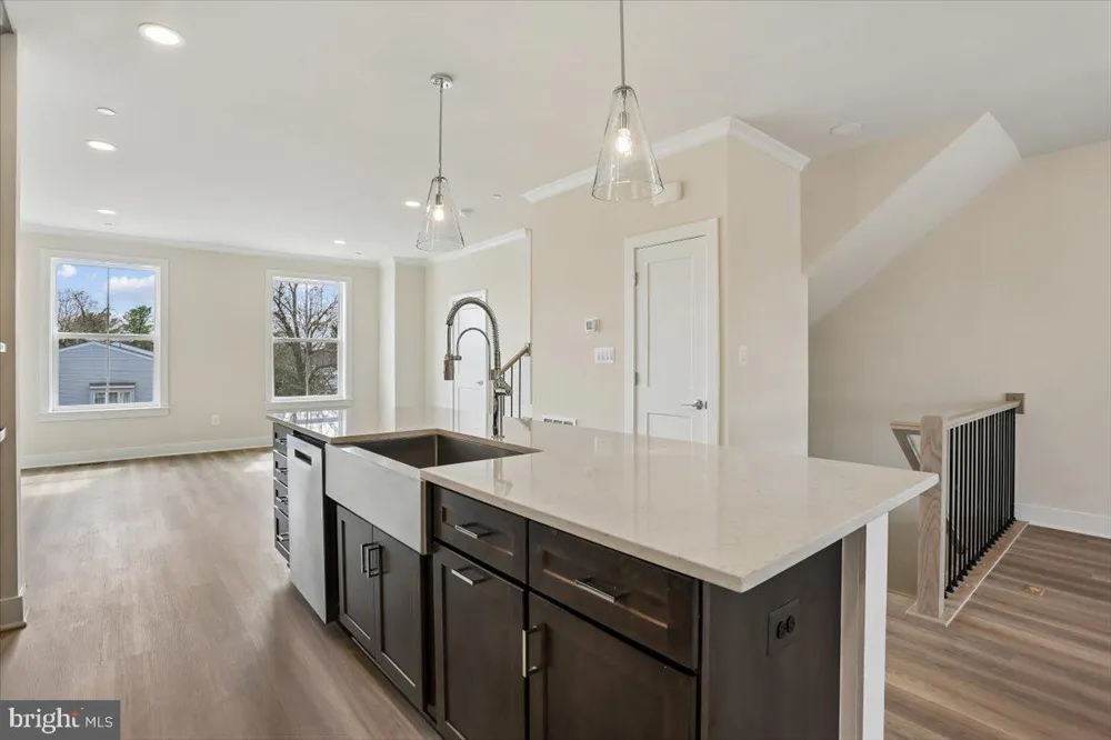 102 ALLEN LANE Poolesville, MD 20837