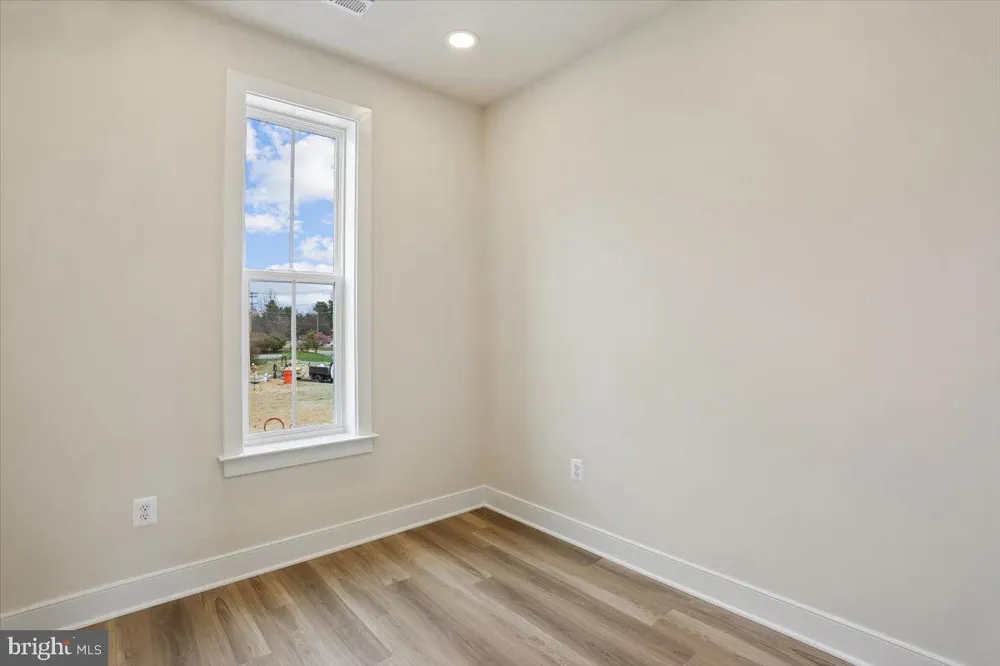 102 ALLEN LANE Poolesville, MD 20837