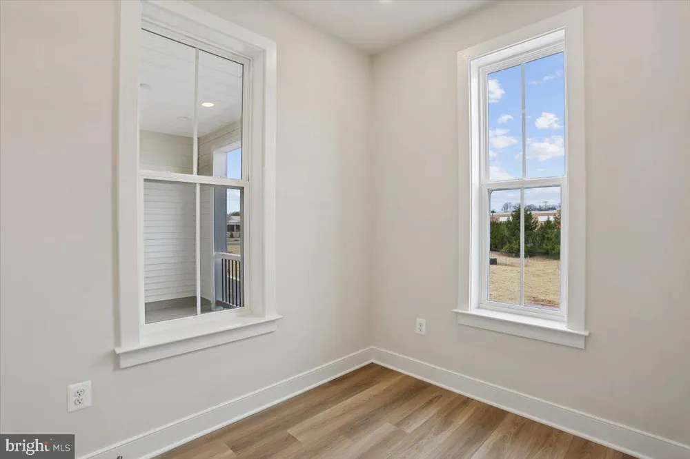 102 ALLEN LANE Poolesville, MD 20837