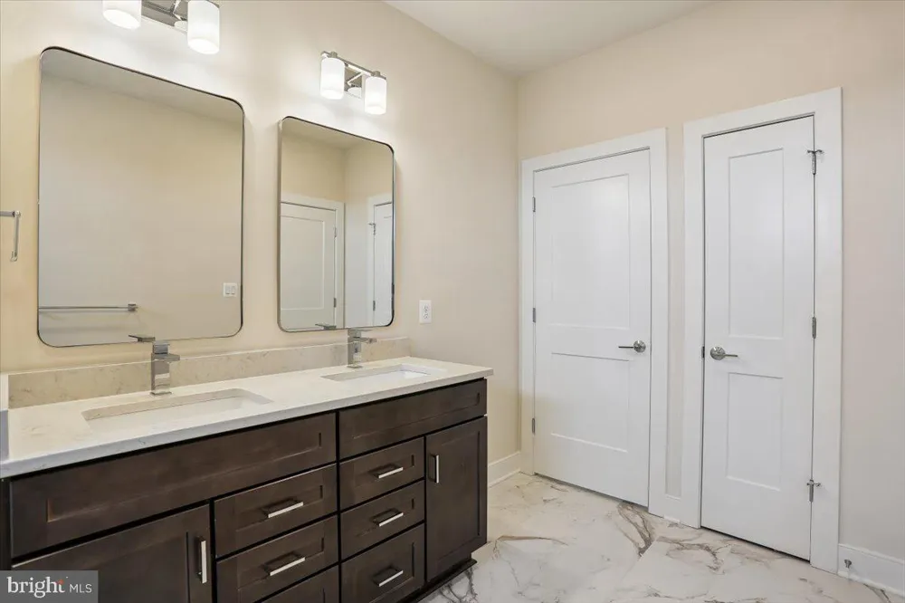102 ALLEN LANE Poolesville, MD 20837