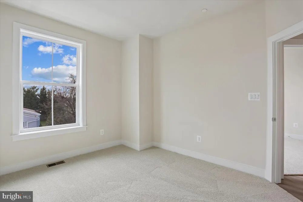 102 ALLEN LANE Poolesville, MD 20837