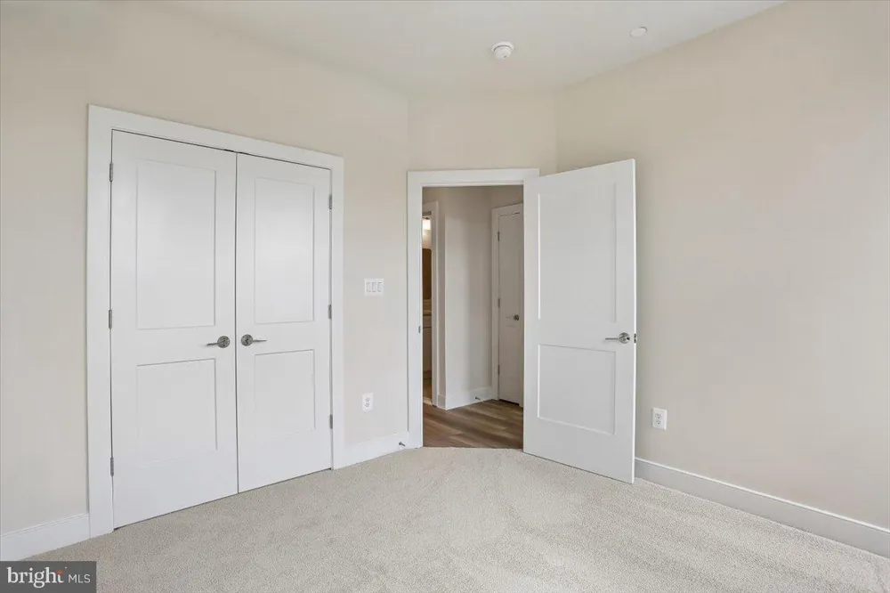 102 ALLEN LANE Poolesville, MD 20837