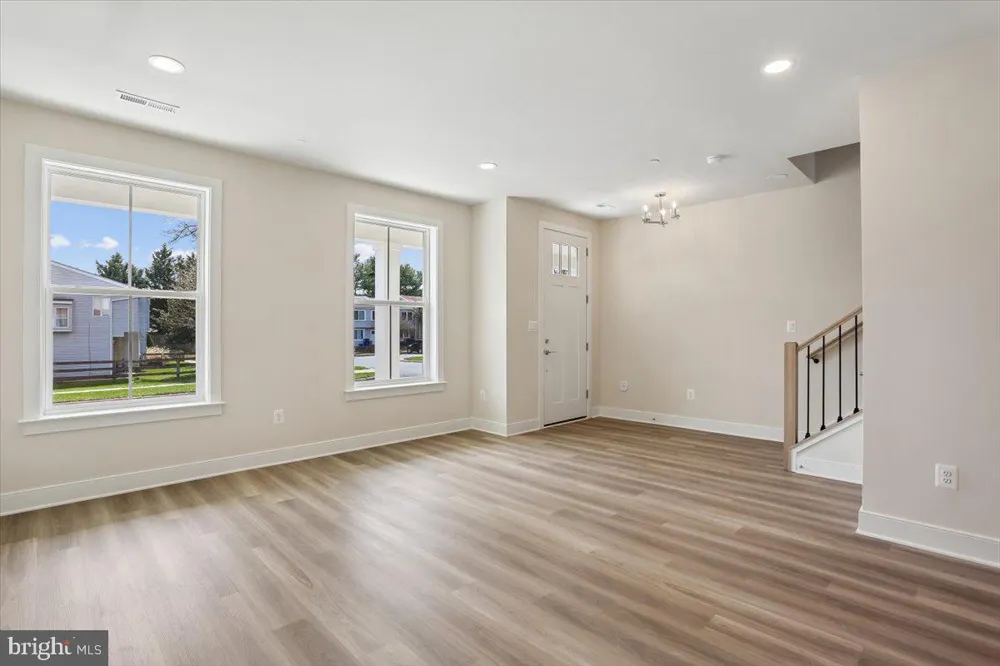 102 ALLEN LANE Poolesville, MD 20837
