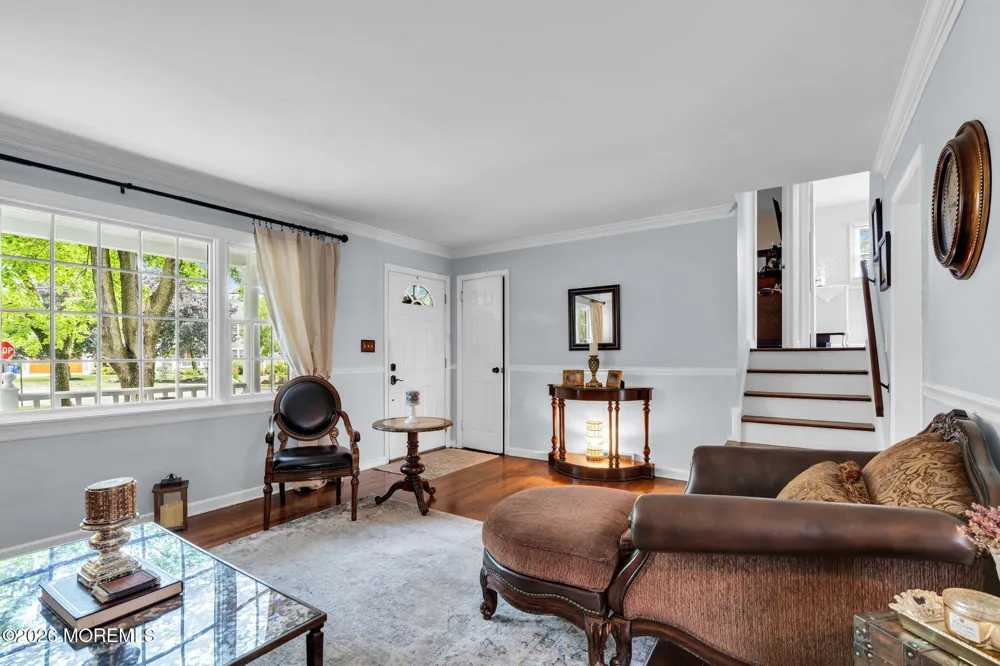 5 Spruce Drive Shrewsbury, NJ 07702