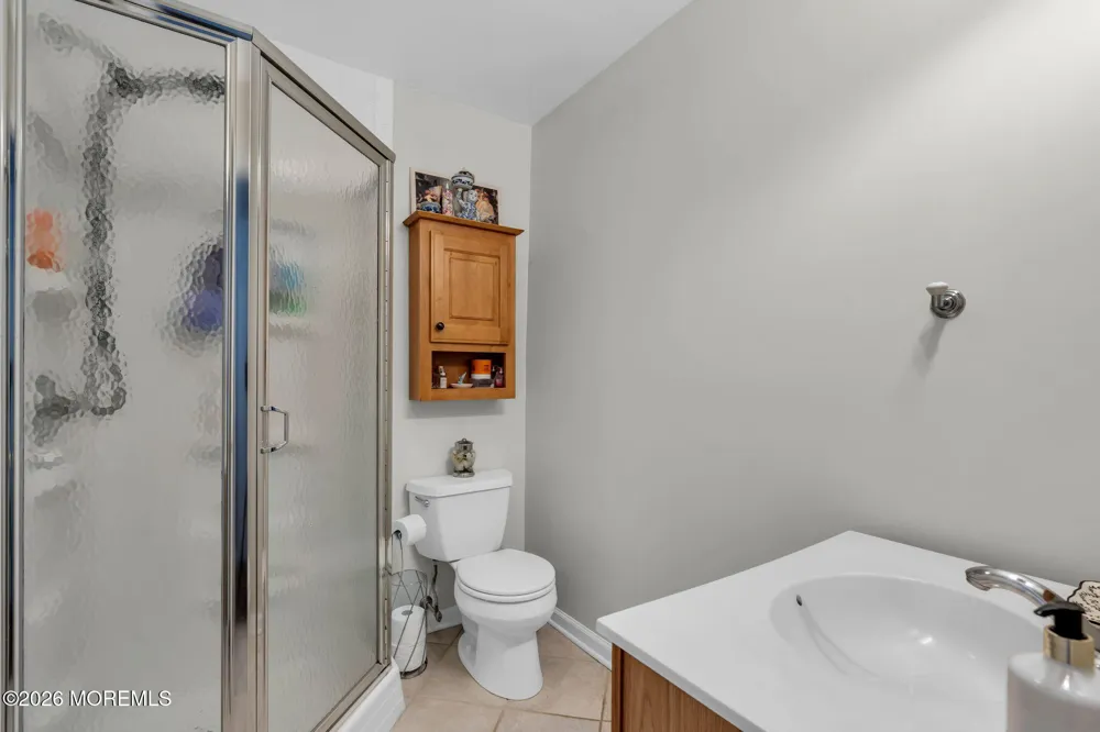 5 Spruce Drive Shrewsbury, NJ 07702