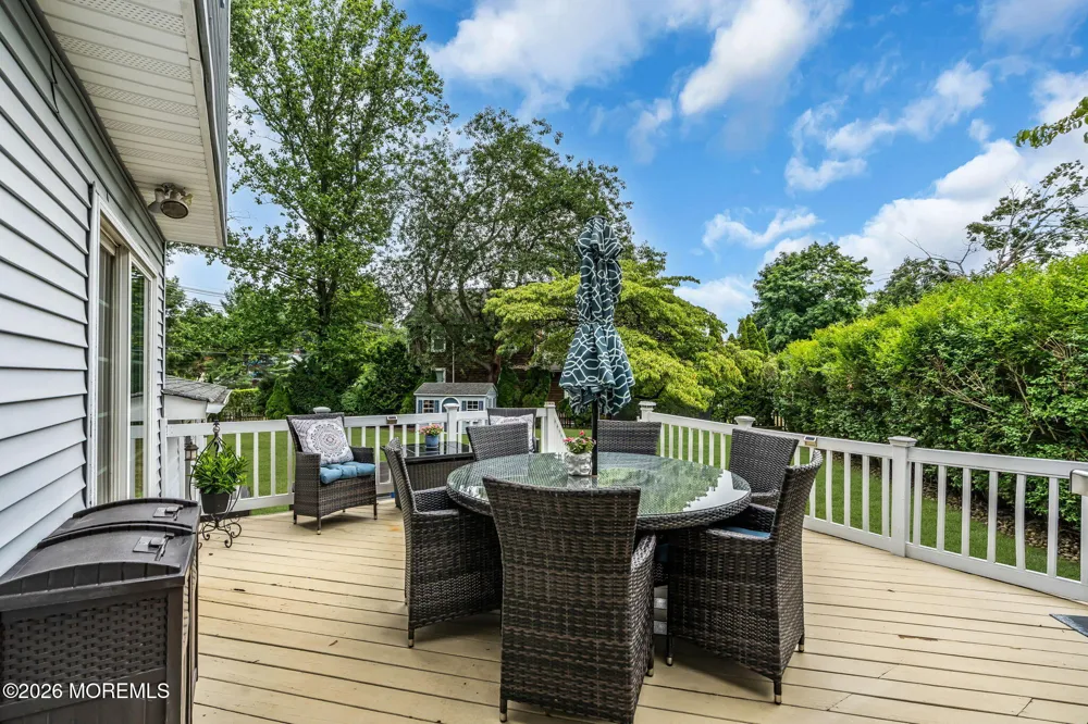 5 Spruce Drive Shrewsbury, NJ 07702