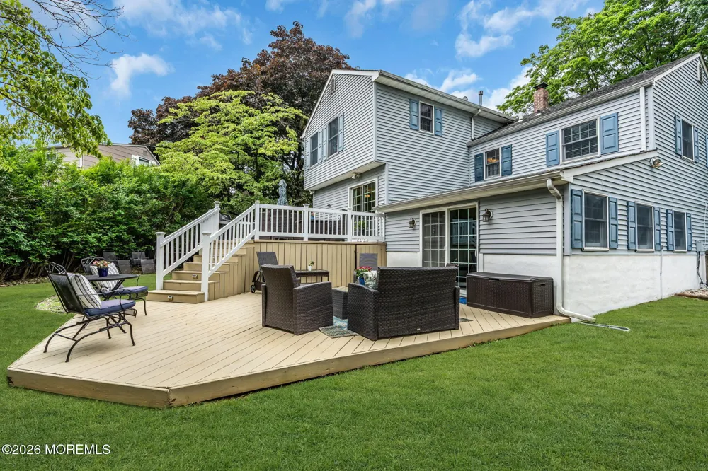 5 Spruce Drive Shrewsbury, NJ 07702