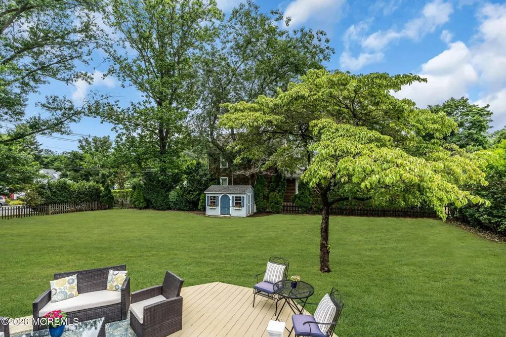 5 Spruce Drive Shrewsbury, NJ 07702