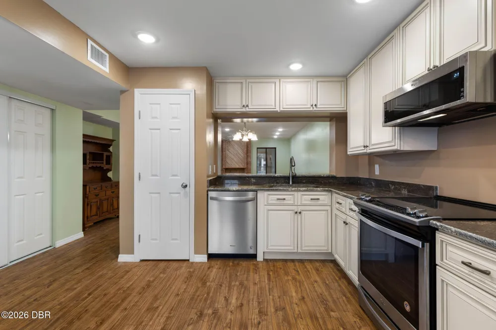 1 Tomoka Oaks Boulevard #137 Ormond Beach, FL 32174