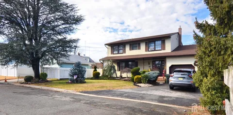 27 Henley Street