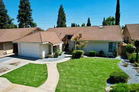 2042 Sample Avenue