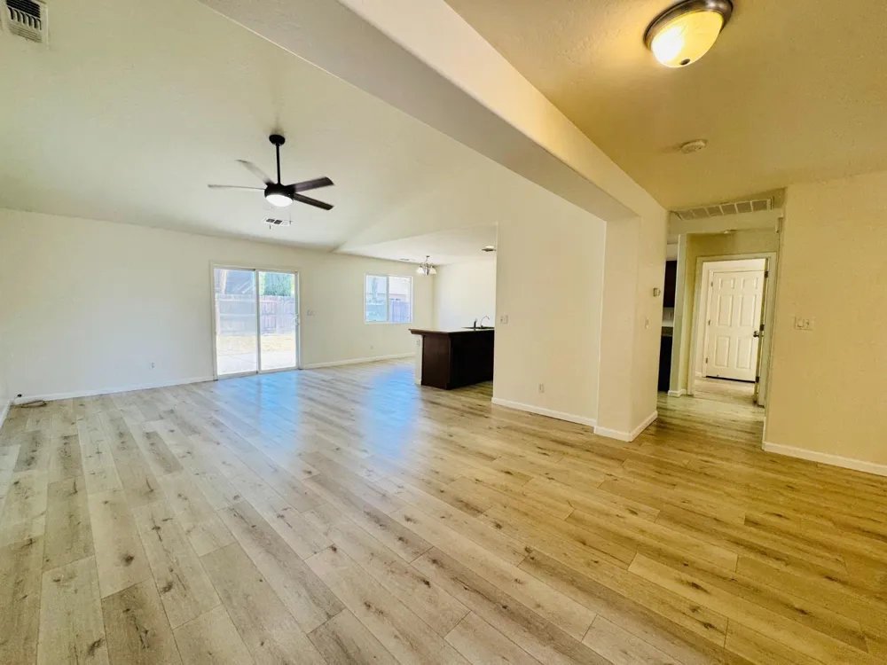 6591 W Fairmont Avenue Fresno, CA 93723