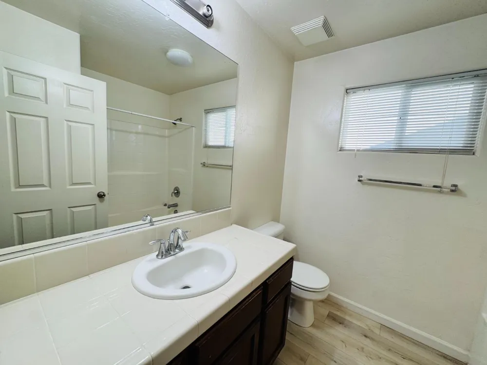 6591 W Fairmont Avenue Fresno, CA 93723