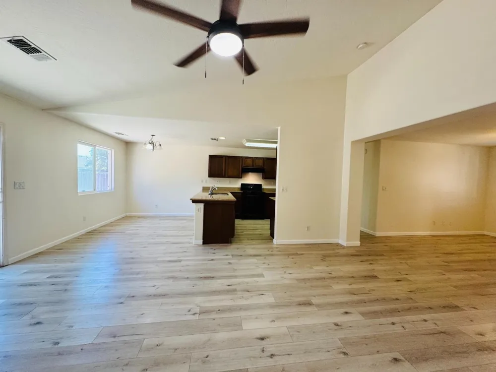 6591 W Fairmont Avenue Fresno, CA 93723