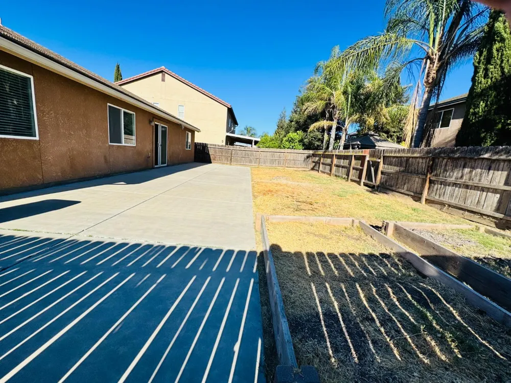 6591 W Fairmont Avenue Fresno, CA 93723