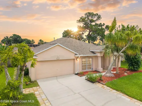 970 Kingfisher Way