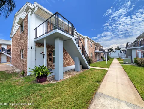 190 E Olmstead Drive #E10