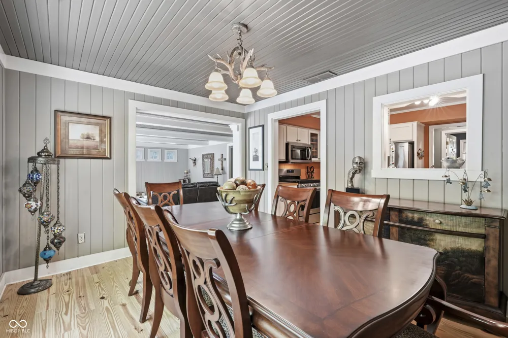 3306 Bay Road South Drive Indianapolis, IN 46240
