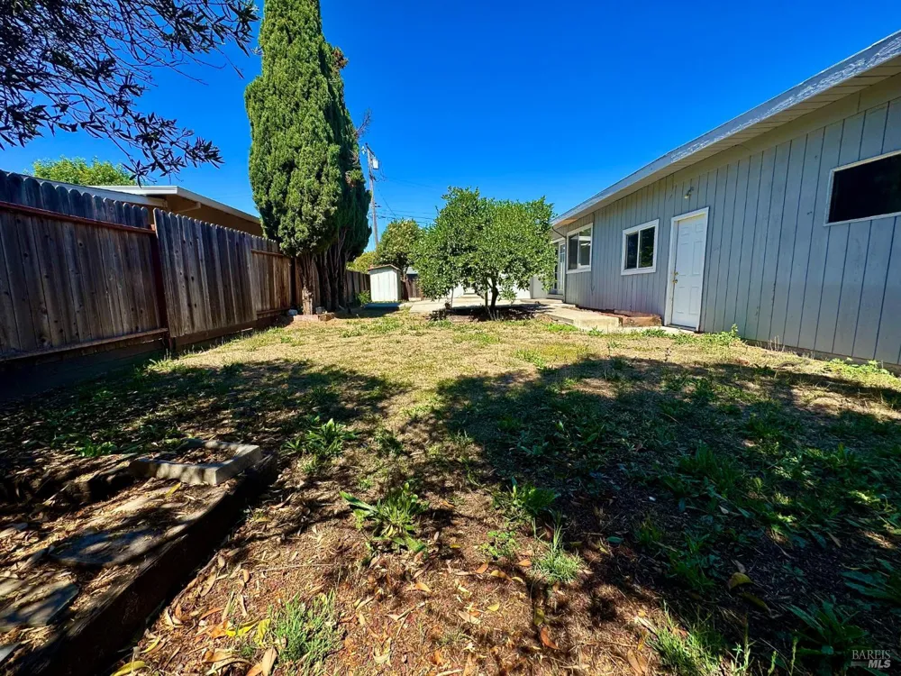 701 Corlano Avenue Santa Rosa, CA 95404