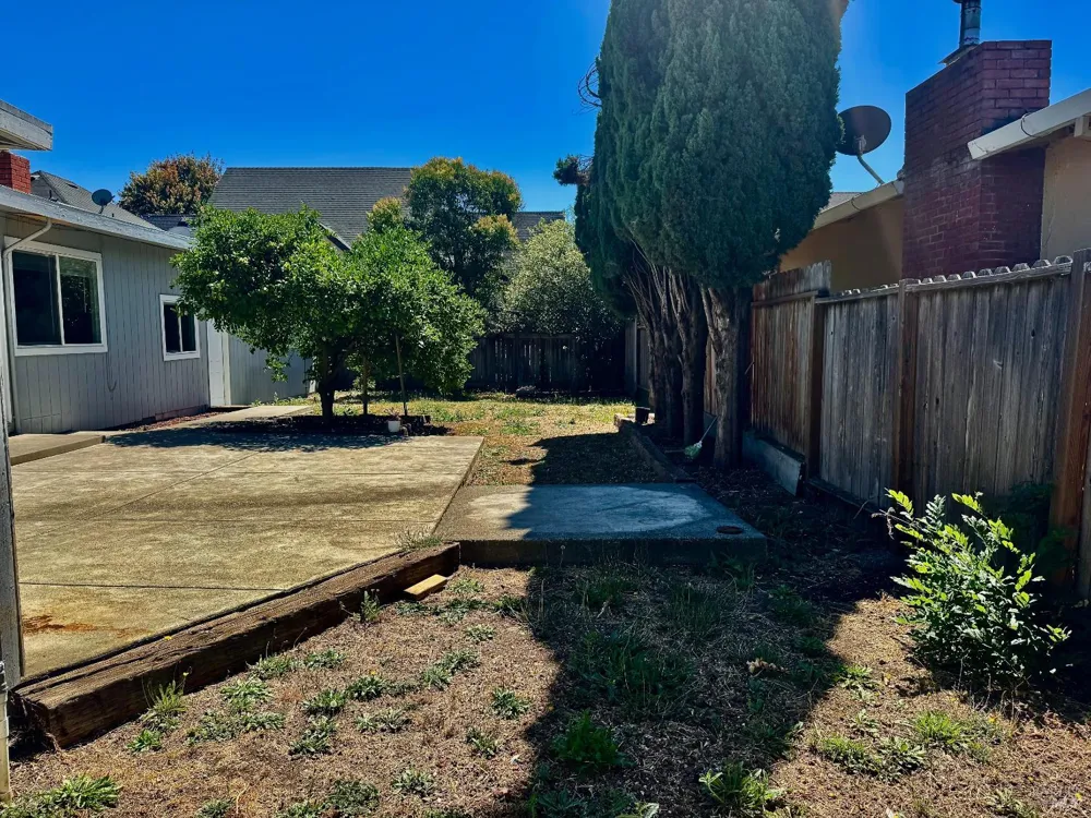 701 Corlano Avenue Santa Rosa, CA 95404