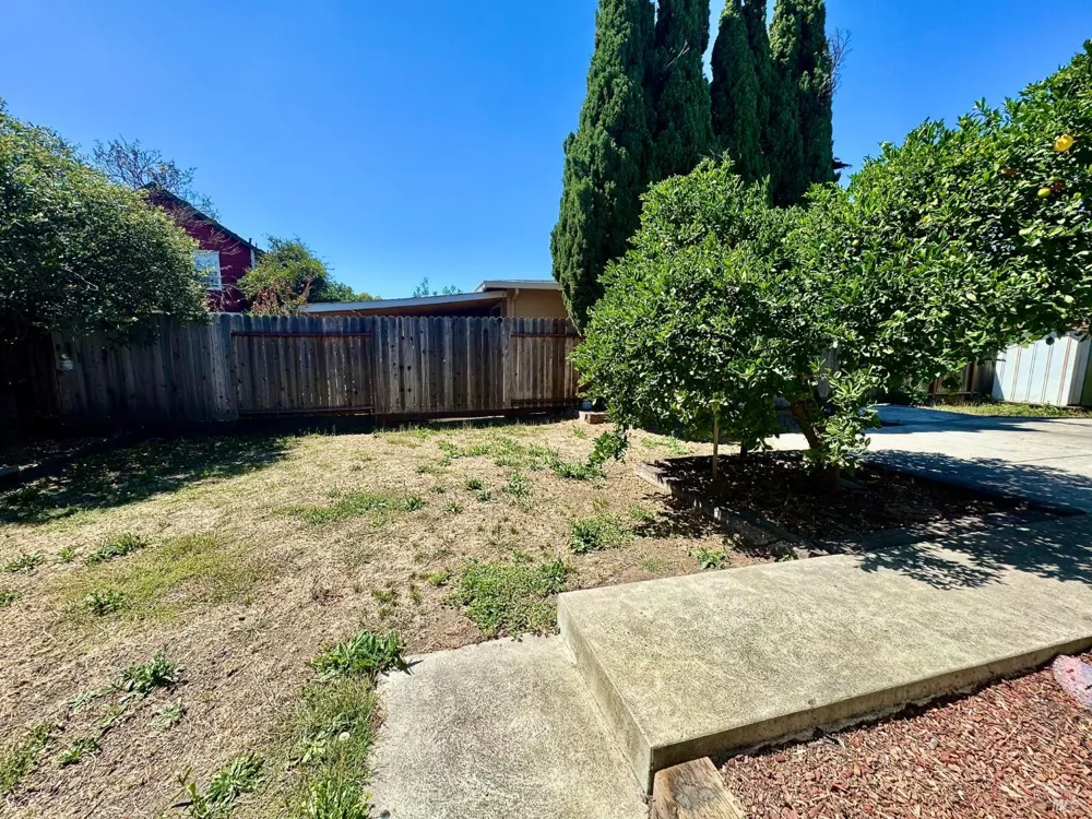 701 Corlano Avenue Santa Rosa, CA 95404