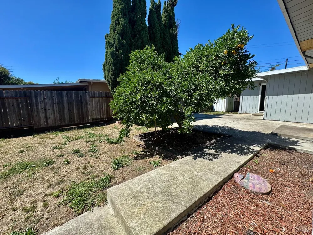 701 Corlano Avenue Santa Rosa, CA 95404