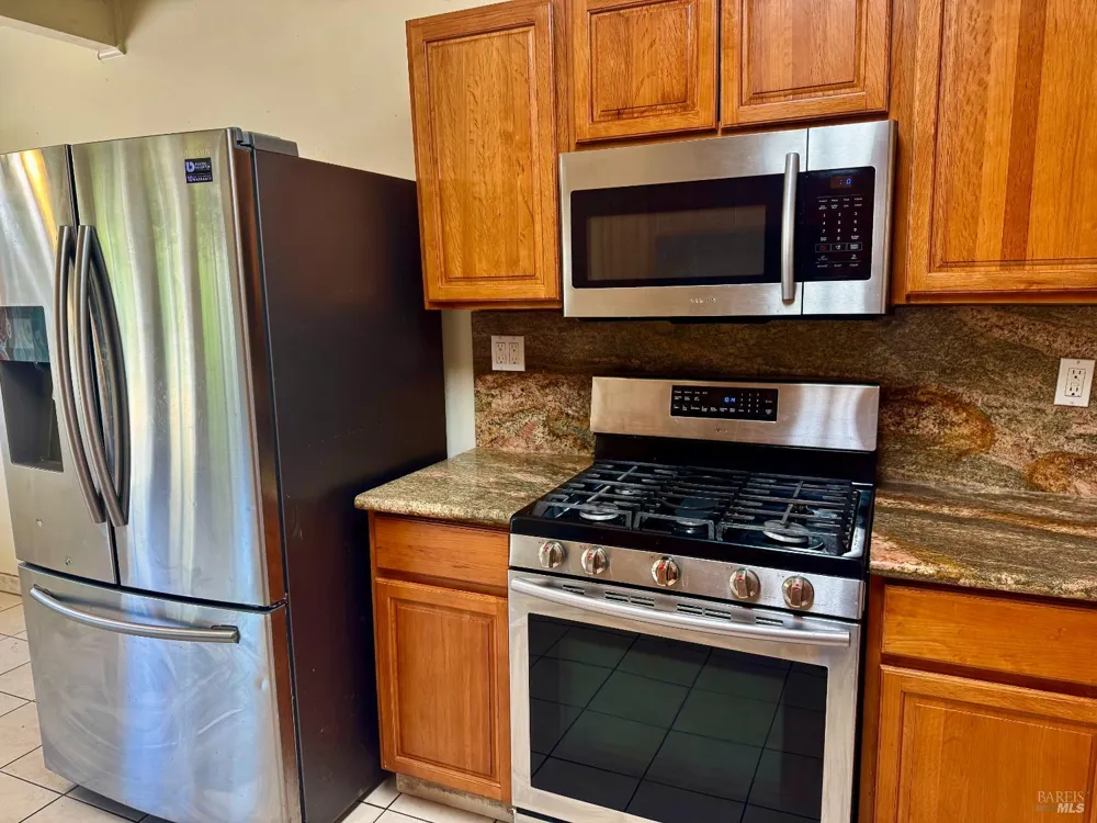 701 Corlano Avenue Santa Rosa, CA 95404