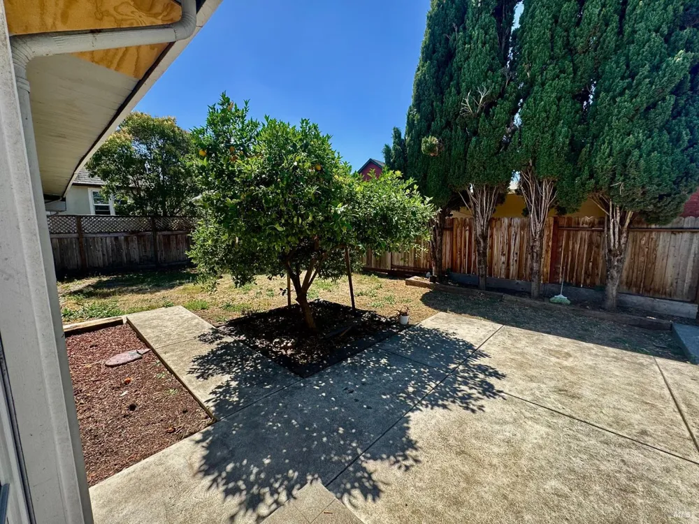 701 Corlano Avenue Santa Rosa, CA 95404